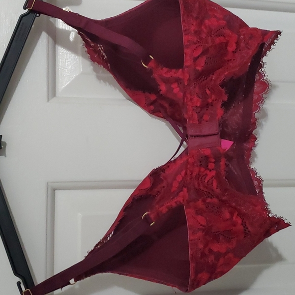 Beyond Sexy Bra - Picture 4 of 6